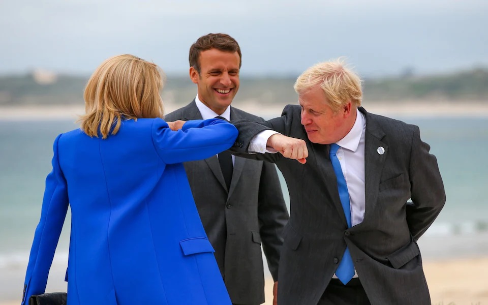 G7 Boris elbow bumps with Brigitte Macron - enlarge